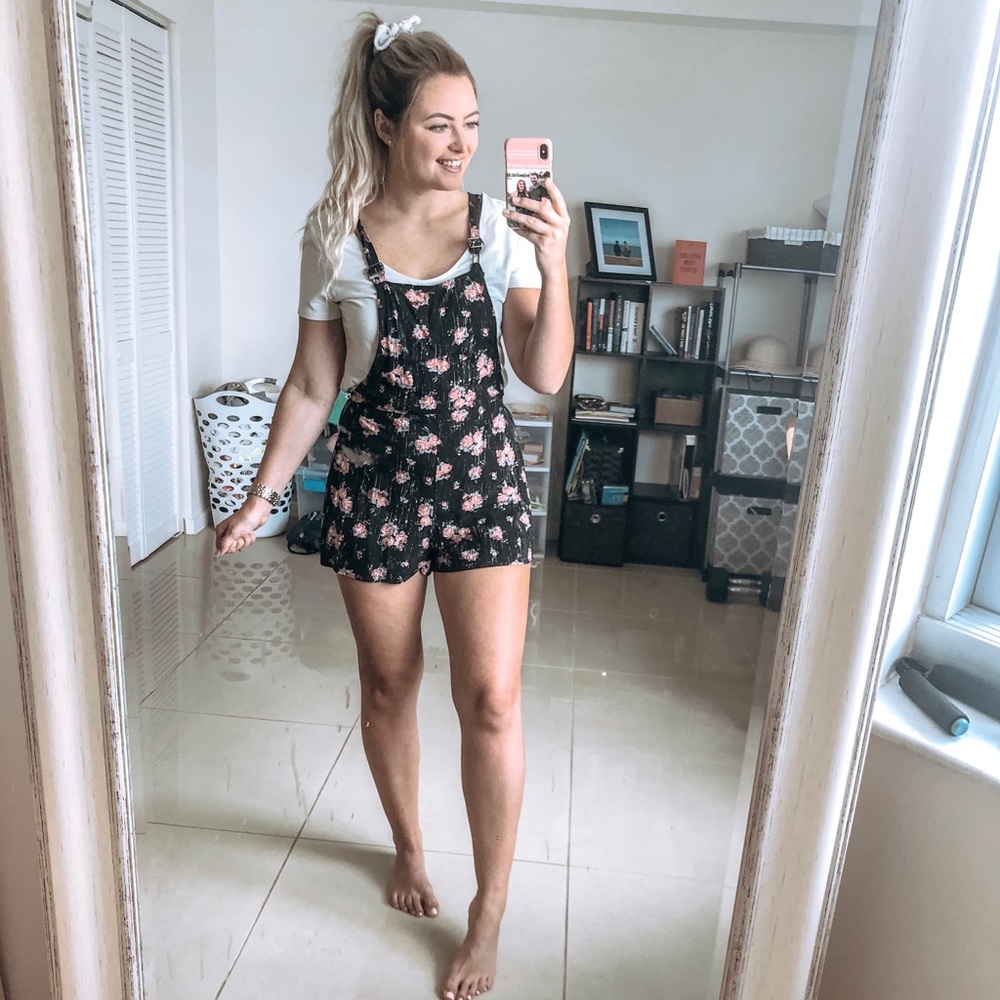 Light Weight Spring Floral Overall Romper Size S